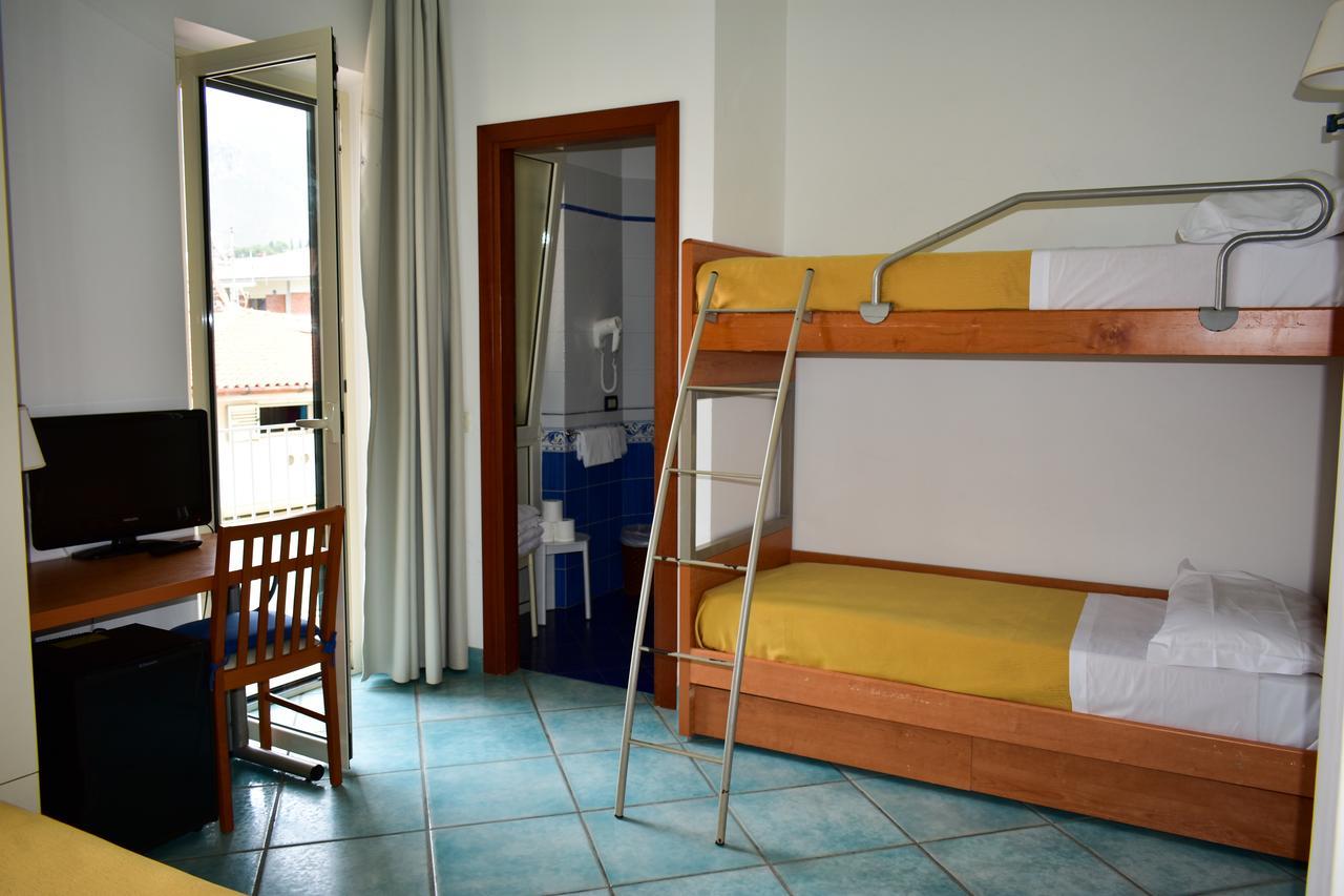 Hotel Amyclae Sperlonga Exterior foto